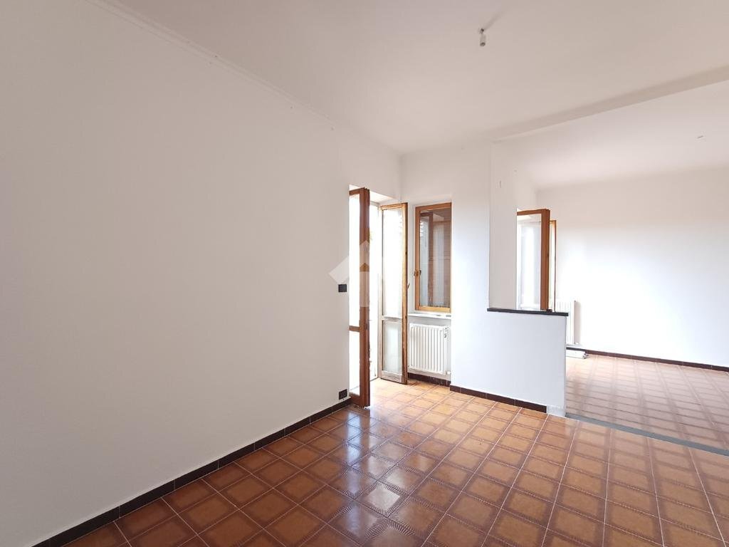 Three-room apartment Via Gen. Francesco Strata, Savignone - photo 1