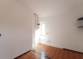Three-room apartment Via Gen. Francesco Strata, Savignone - photo 6
