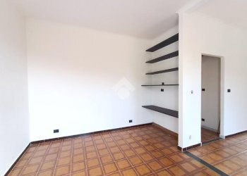 Three-room apartment Via Gen. Francesco Strata, Savignone - photo 9