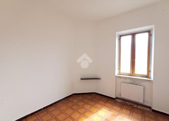 Three-room apartment Via Gen. Francesco Strata, Savignone - photo 13