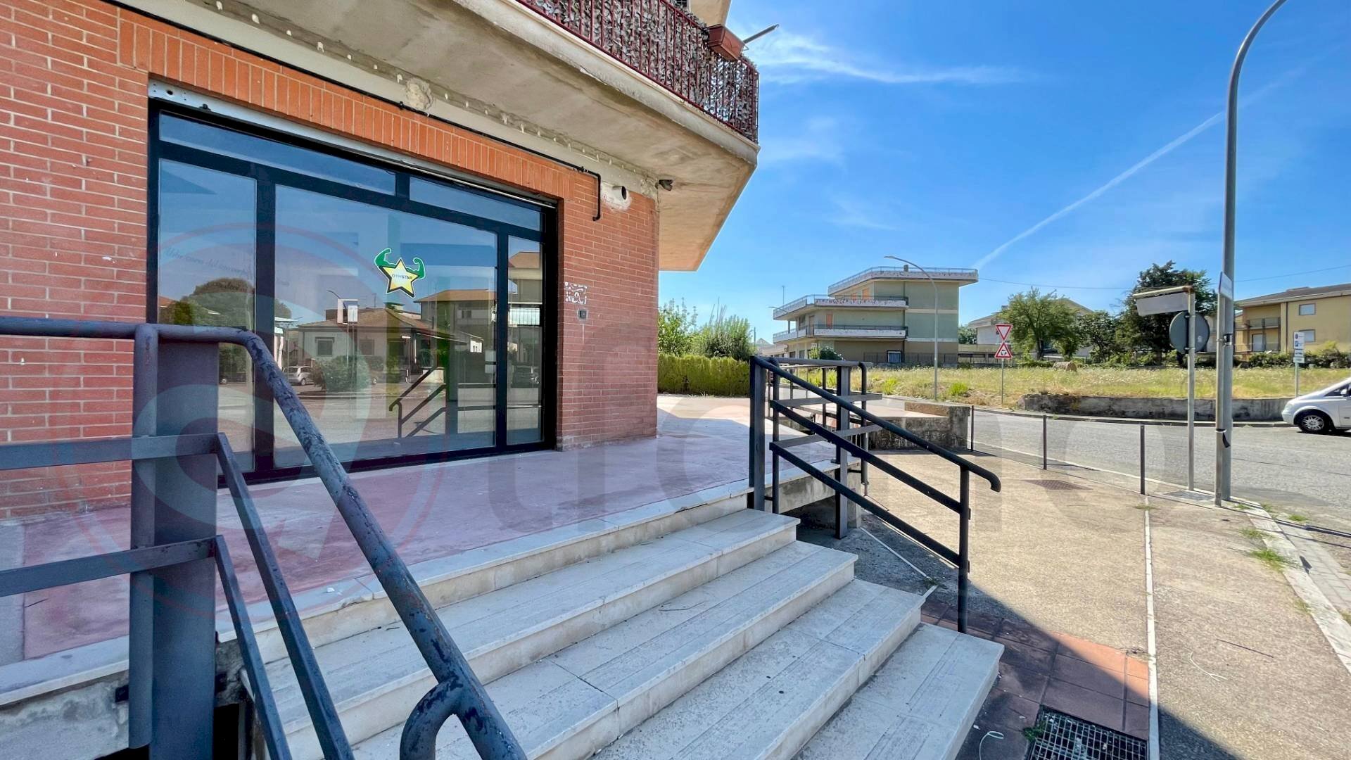 Locale Commerciale Piazza Paolo VI, Aquino - foto 3