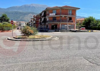 Locale Commerciale Piazza Paolo VI, Aquino - foto 7