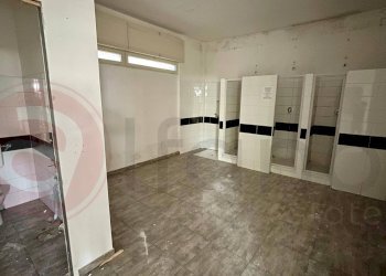 Locale Commerciale Piazza Paolo VI, Aquino - foto 13