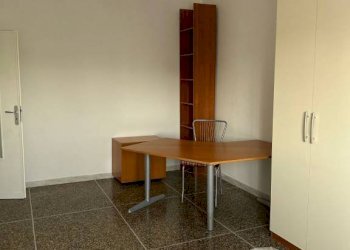 Camera da letto - Appartamento via Tommaso Salvini, 2, Bologna (zona San Donato) - foto 4