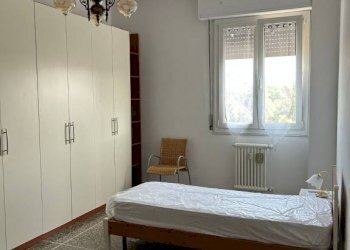 Camera da letto - Appartamento via Tommaso Salvini, 2, Bologna (zona San Donato) - foto 10