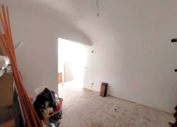 Negozio - Negozio piazza Lavagna, Genova (zona Centro Storico) - foto 2