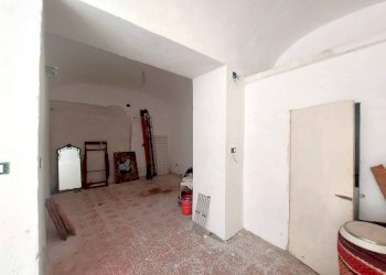 Negozio - Negozio piazza Lavagna, Genova (zona Centro Storico) - foto 5