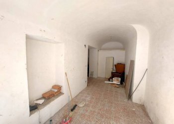 Negozio - Negozio piazza Lavagna, Genova (zona Centro Storico) - foto 7