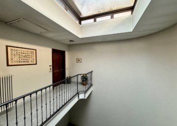 pianerottolo - Appartamento via Amedeo Avogadro di Quaregna, 26, Biella - foto 10