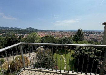 balcone - Appartamento via Amedeo Avogadro di Quaregna, 26, Biella - foto 18