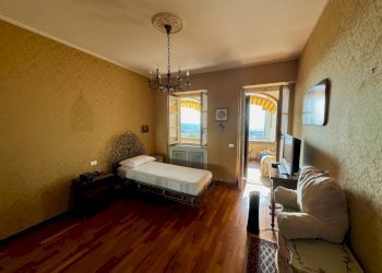 camera da letto - Appartamento via Amedeo Avogadro di Quaregna, 26, Biella - foto 38