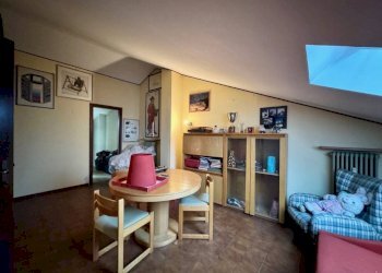 camera da letto - Appartamento via Amedeo Avogadro di Quaregna, 26, Biella - foto 46