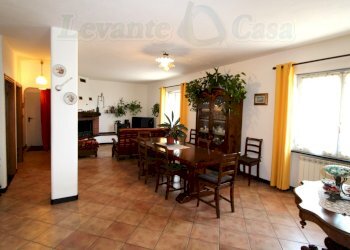 04.jpg - Villa Avegno - foto 5