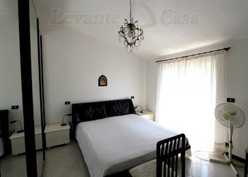 11.jpg - Villa Avegno - foto 13