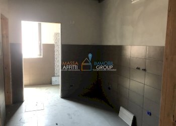 IMG_8914.jpeg - Locale Commerciale Via degli Oliveti 20, Carrara - foto 11