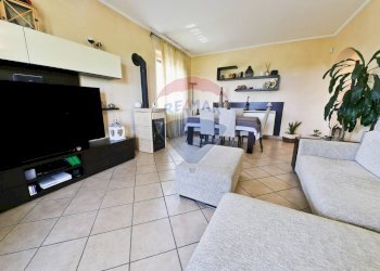 Casa indipendente via moncucco, Veniano - foto 14