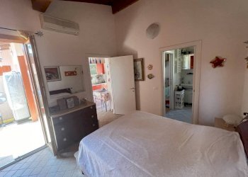Camera da letto - Trilocale viale Ippocastani, Ravenna (zona Porto Corsini) - foto 12