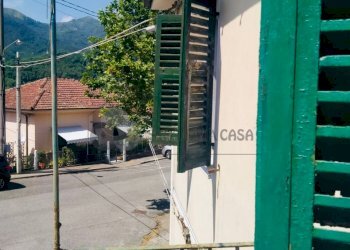 1.jpg - Trilocale Via Greti di Durasca 30, Calice al Cornoviglio - foto 7