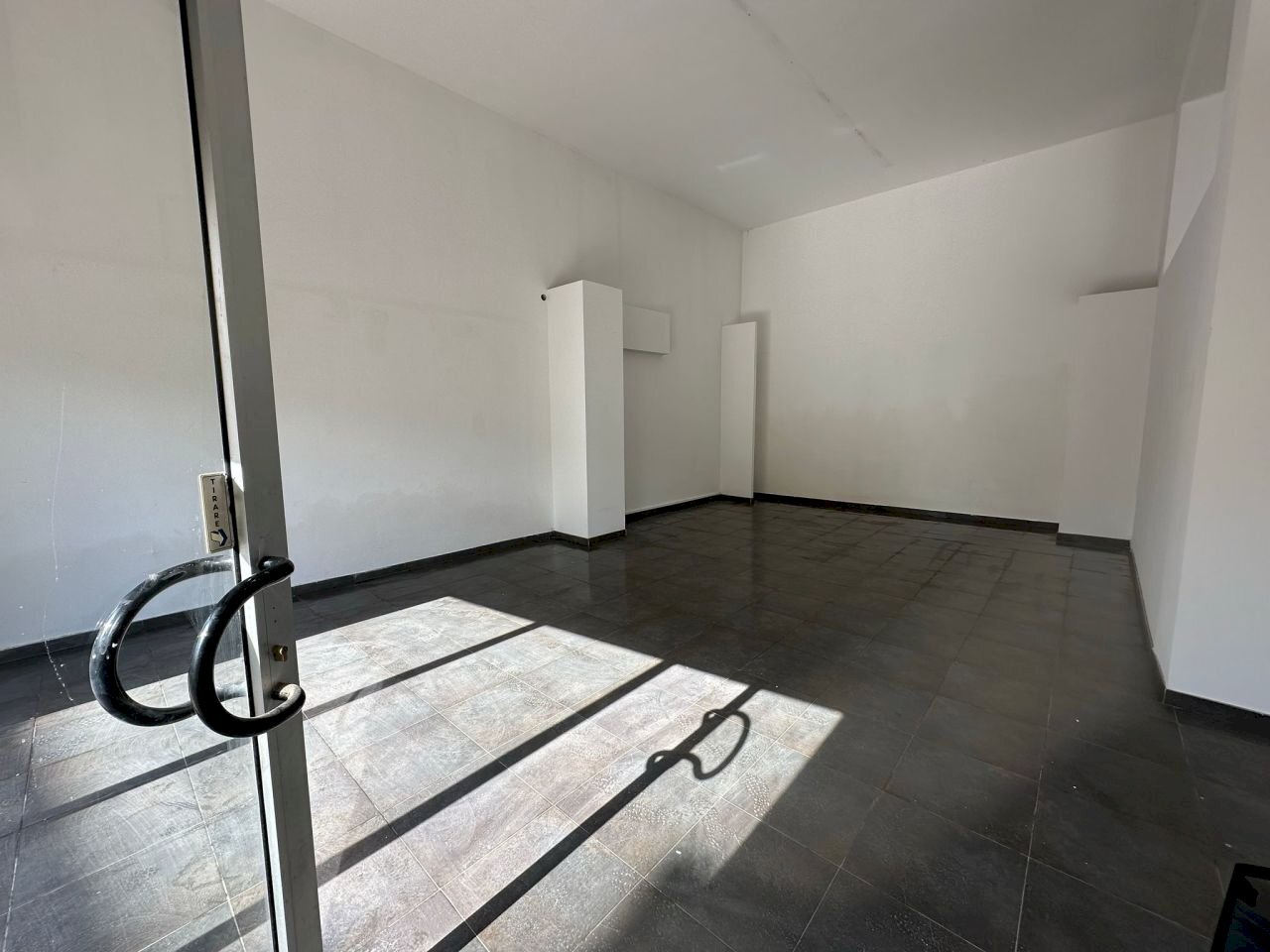 IMG-20250227-WA0009.jpg - Warehouse Via Sanremo 1703, Scicli - photo 2