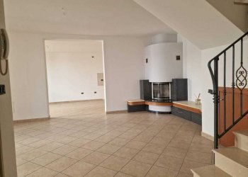 ffdfes.jpg - Villa a Schiera Meldola - foto 1