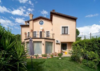 Casa indipendente Via San Clemente, Castiglione a Casauria - foto 1