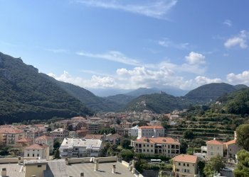 IMG_5233.JPG - Appartamento Via Della Pineta, Finale Ligure - foto 1