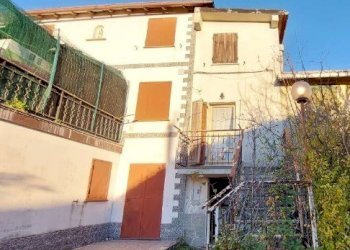 1.jpg - Terratetto - Terracielo all'asta Via Brigata Balilla 5, Montoggio - foto 1