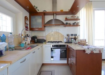 vendesi villa indipendente con giardino lucca IMG_ - Villa Via Sarzanese 4289, Lucca - foto 7