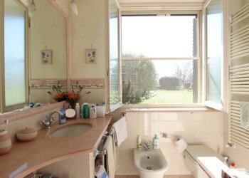 vendesi villa indipendente con giardino lucca IMG_ - Villa Via Sarzanese 4289, Lucca - foto 10