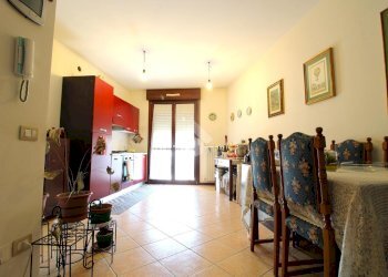 Quadrilocale Via Statale Sud, Mirandola - foto 3