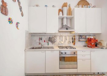 1275634-he18ru811rv.jpg - Appartamento Via Don Celsi 5, Ameglia - foto 20