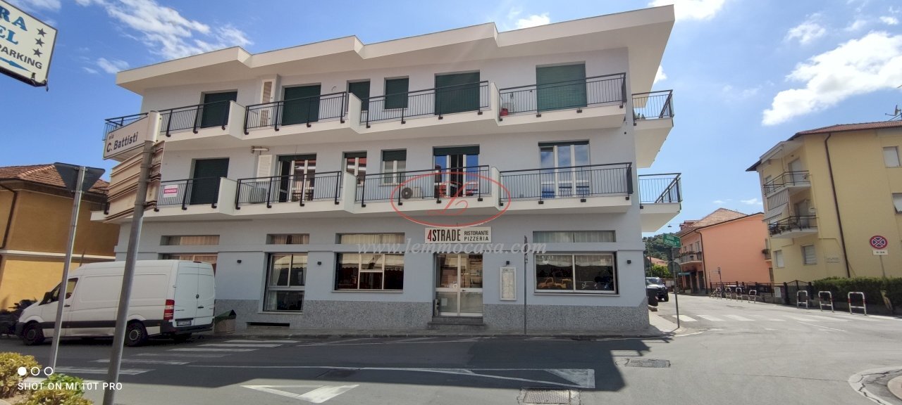 Diano Marina elegante trilocale ultimo piano - Three-room apartment Via Diano Calderina 3, Diano Marina - photo 2