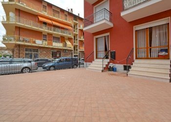 DSC_0317.jpg - Appartamento Via delle Palme 10, San Bartolomeo al Mare - foto 8