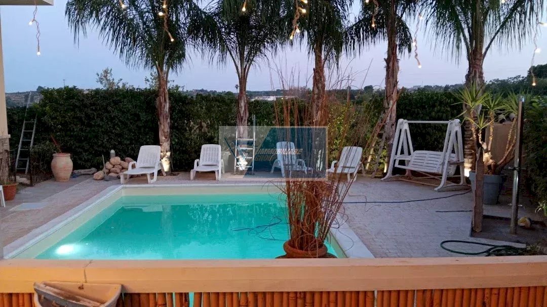 Four-room apartment Via Puccini, Noto - photo 1