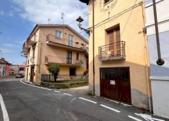 FACCIATA - Casa indipendente piazza Cesare Battisti, 5, Chiusa di Pesio - foto 5