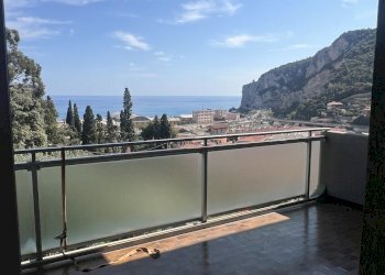 IMG_5277.JPG - Appartamento Via della Pineta, Finale Ligure - foto 3