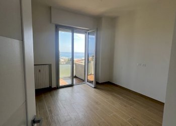 IMG_5244.JPG - Appartamento Via della Pineta, Finale Ligure - foto 9