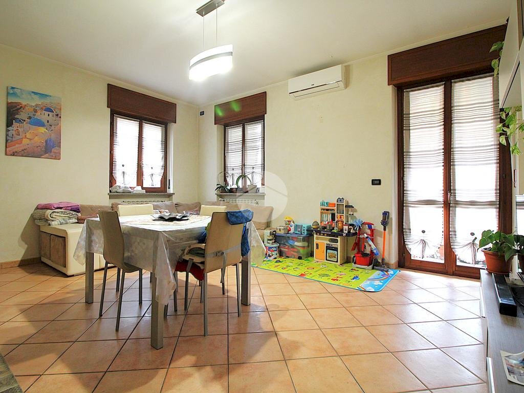 Three-room apartment Via Mazzini, Brandizzo - photo 2