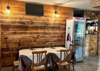 Interno non residenziale - Ristorante viale della Vittoria, Bardonecchia - foto 12