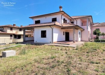 01.jpg - Villa a Schiera Via Cesare Pavese  11, Città della Pieve - foto 1