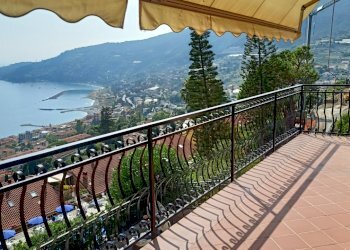 IMG20240808170013.jpg - Villa Ospedaletti - foto 2