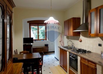 Quadrilocale Via Santa Chiara, Chiavari - foto 13