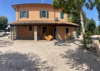 Facciata - Rustico via San Gaudenzo, Montefiore Conca - foto 2