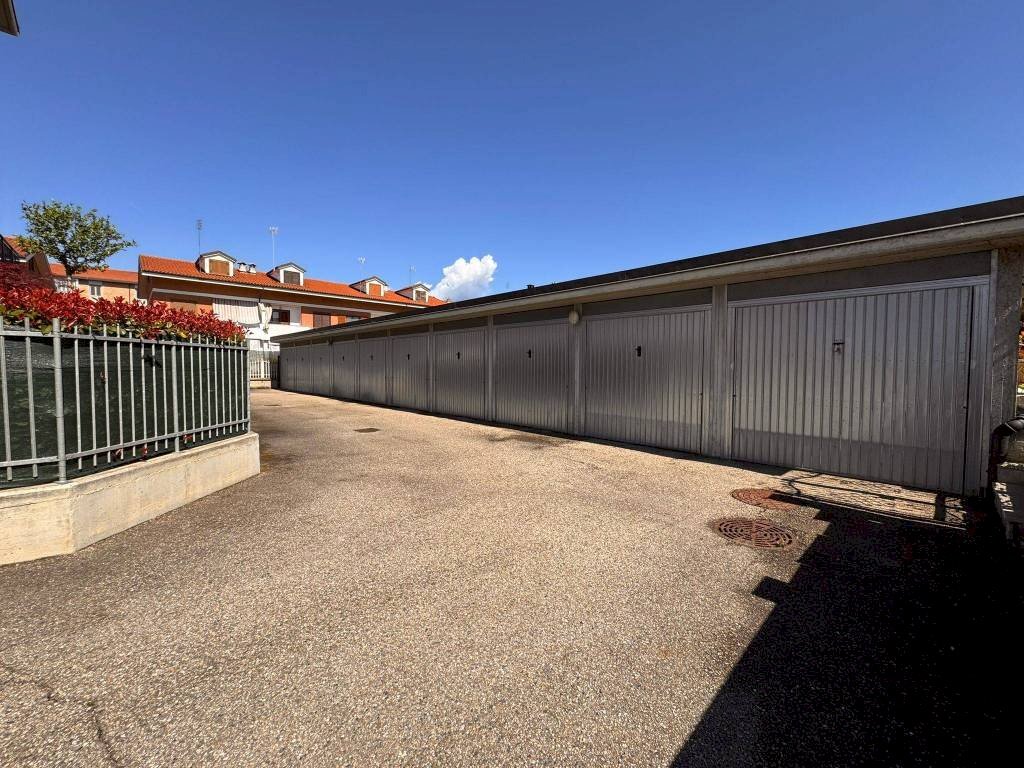 Cortile interno - Box via Ferdinando Scamuzzi, 29, Santena - foto 3