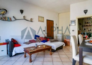vista - Four-room apartment piazza Camillo Benso di Cavour, Forlì - photo 3