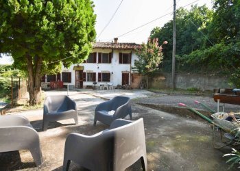 Giardino - Rustico via Rocca d'Arazzo, Montegrosso d'Asti - foto 2