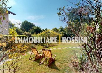 giardino - Rustico via Ronco, 7b, Daverio - foto 4