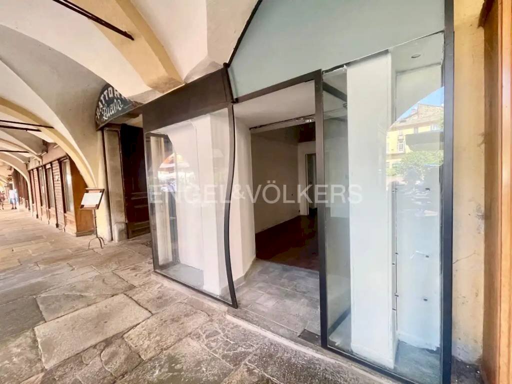 Interno palazzo - Shop Cuneo (neighborhood Centro) - photo 1