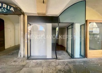 Interno palazzo - Shop Cuneo (neighborhood Centro) - photo 2