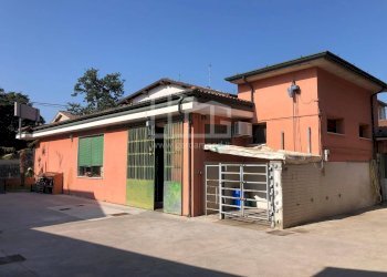 Attività Commerciale Via Ferrante, Brandico - foto 3